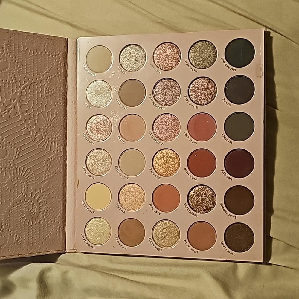 Smoke n roses full palette by colourpop